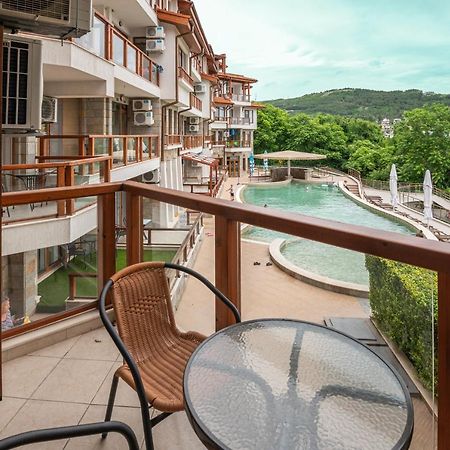 Апартамент За Гости Влади В Комплекс Garden Palace Balçık Dış mekan fotoğraf
